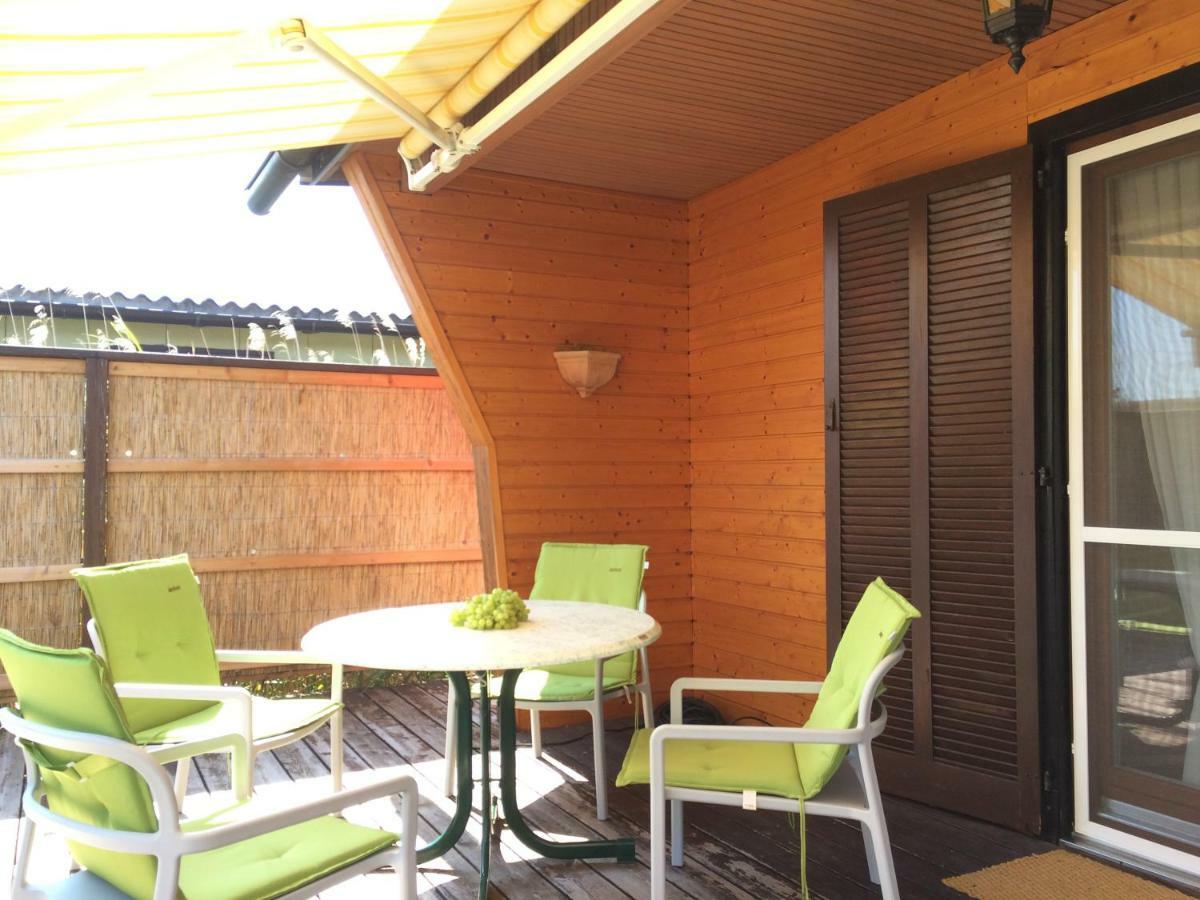 Pfahlbau In Weiden Am See Exterior foto
